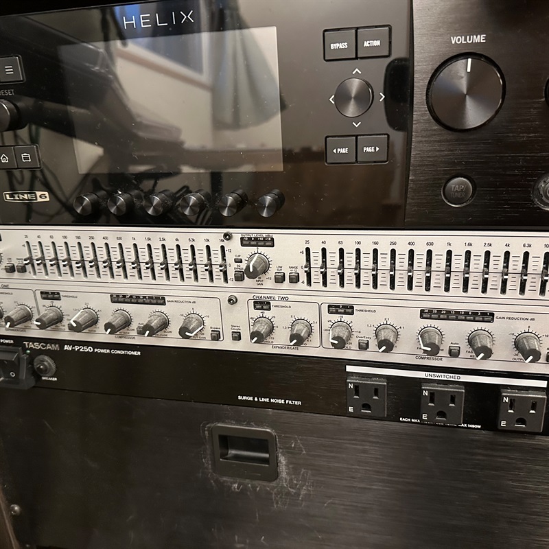 TASCAM AV-P250の画像